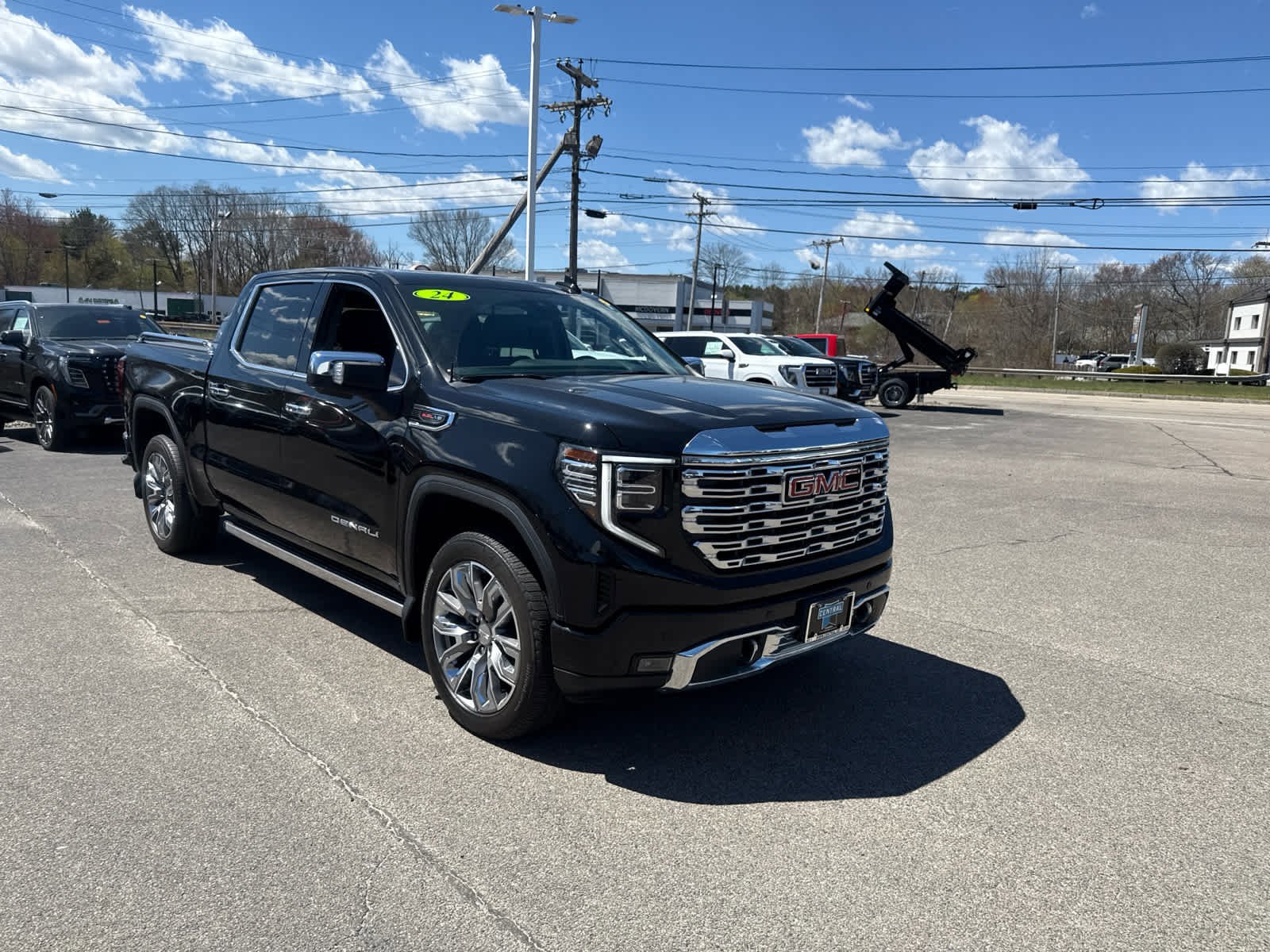 Certified 2024 GMC Sierra 1500 Denali w/ Denali Reserve Package AWD/4WD image 7