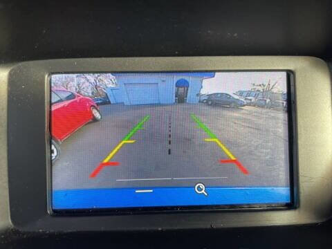 Used 2017 Ford Focus SE image 8
