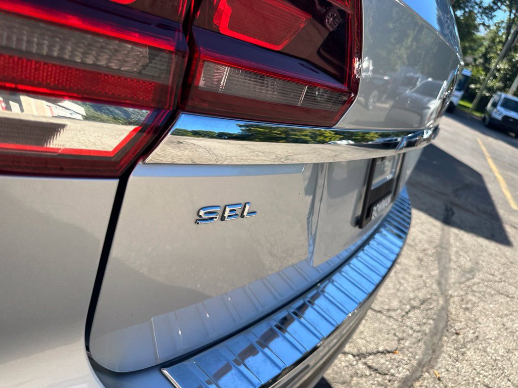 Used 2018 Volkswagen Atlas SEL AWD/4WD image 25