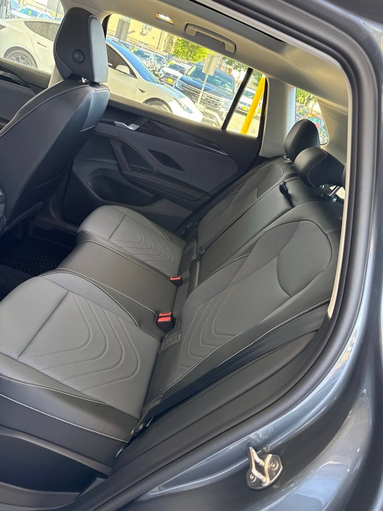 New 2026 Volkswagen Tiguan SE AWD/4WD image 20