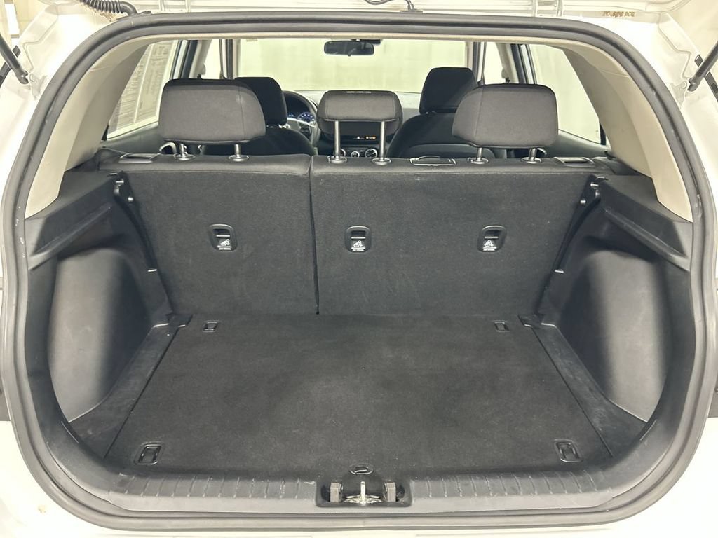 Used 2021 Hyundai Venue SE FWD image 21