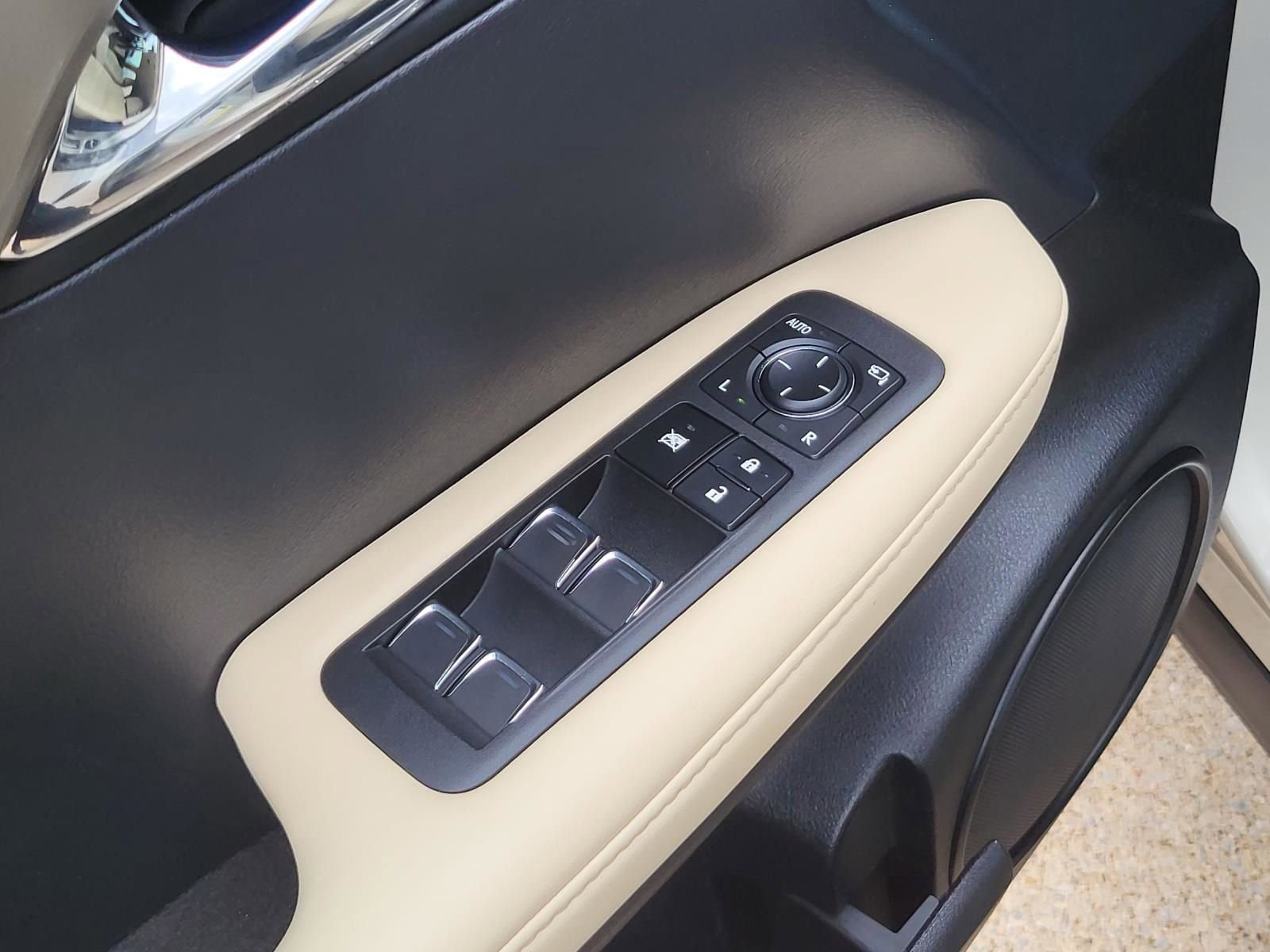 Used 2021 Lexus RX 350 FWD w/ Accessory Package image 18