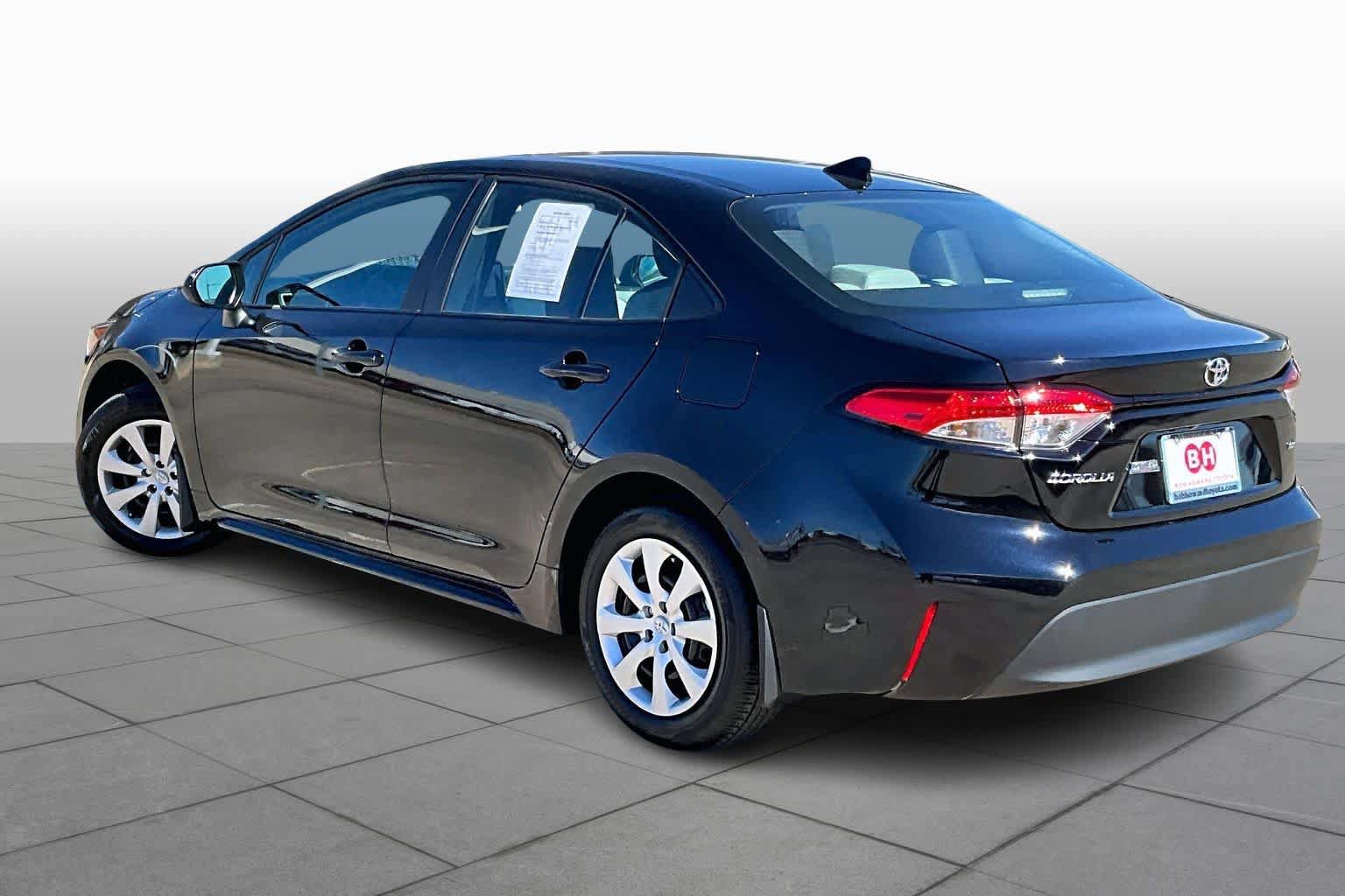 Used 2026 Toyota Corolla LE image 12