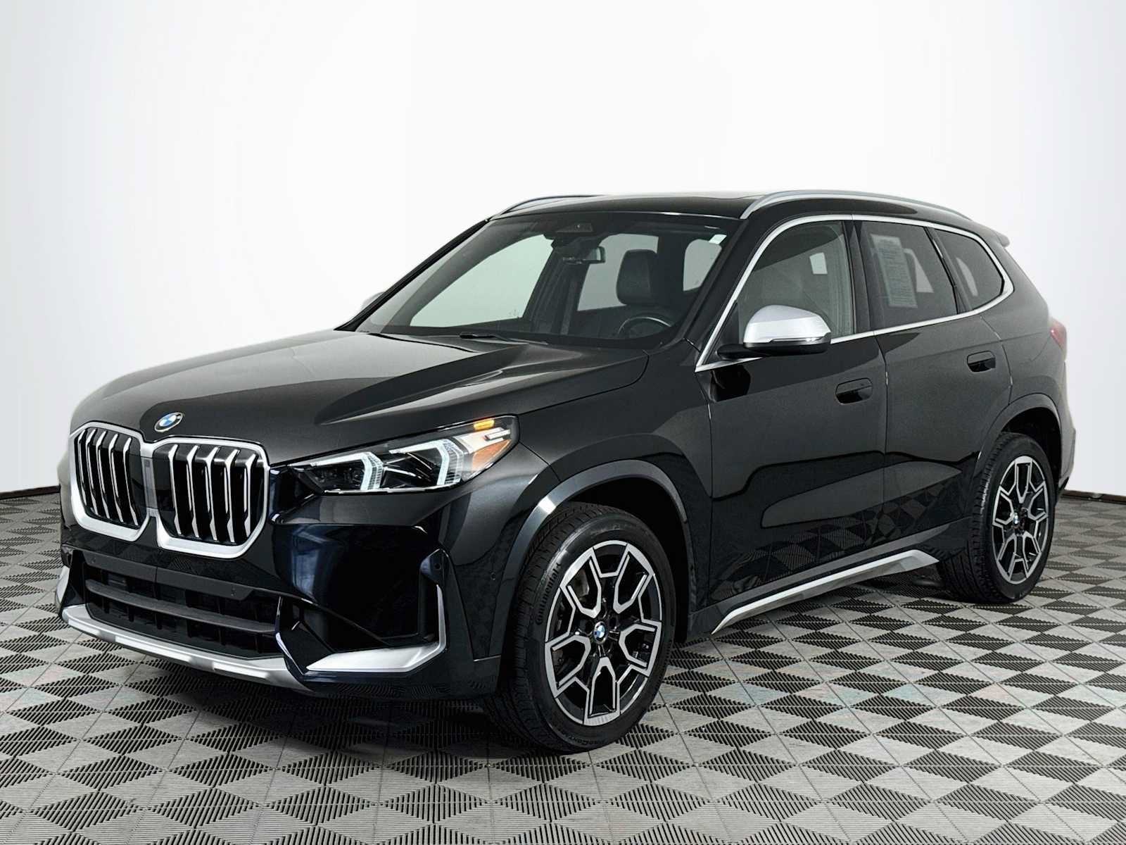 Used 2023 BMW X1 xDrive28i w/ Convenience Package