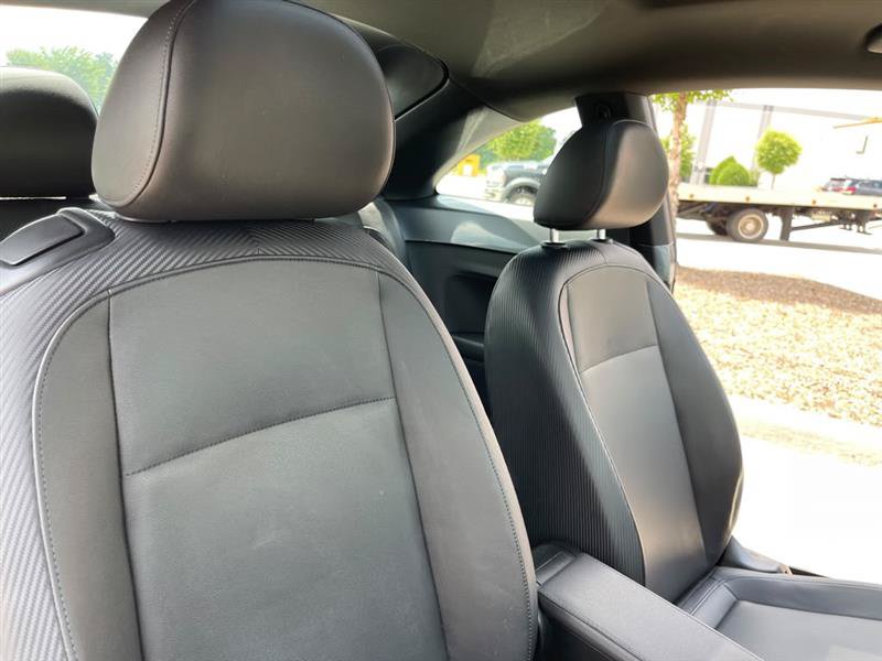 Used 2013 Volkswagen Beetle TDI FWD image 69