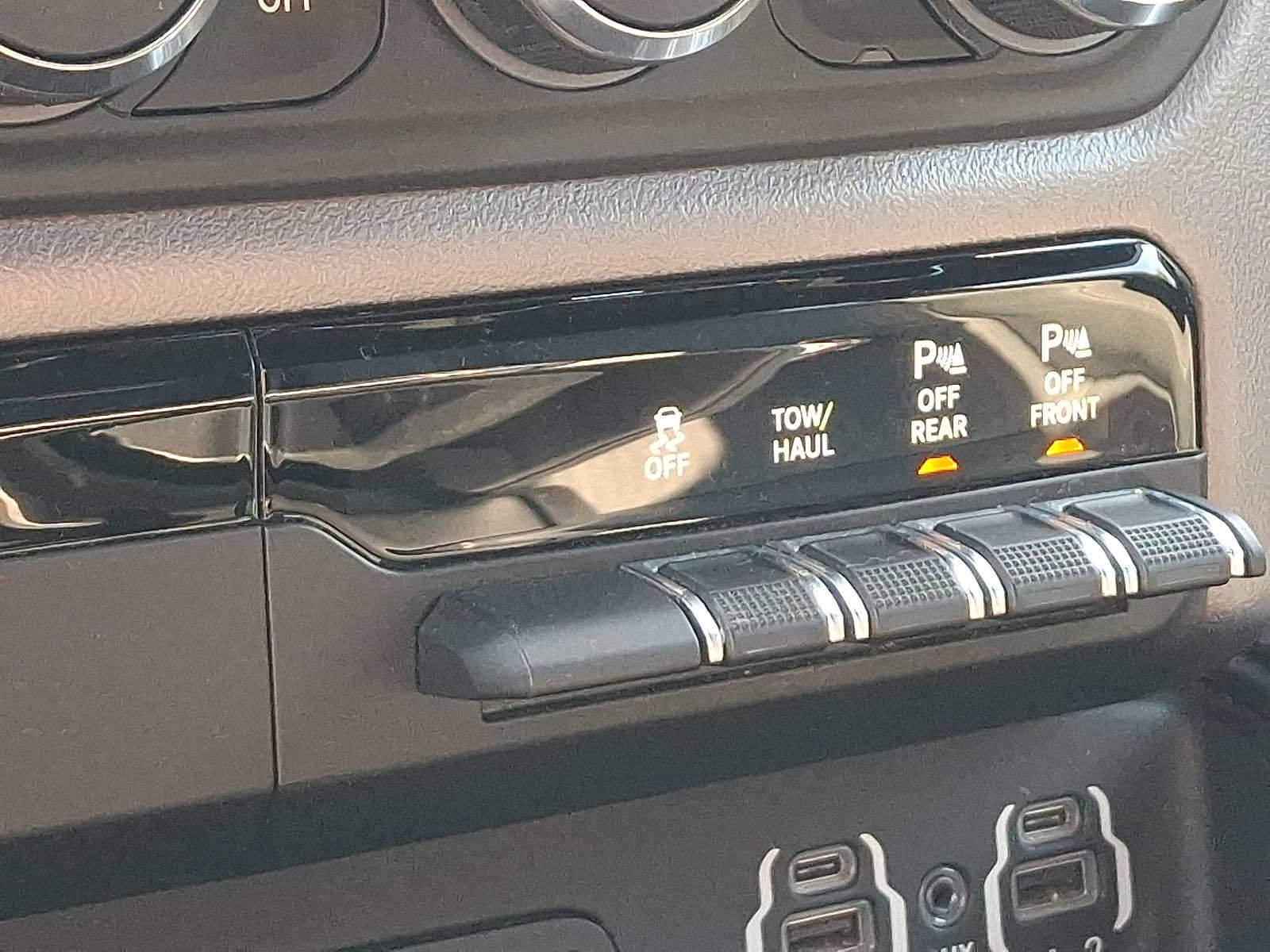 Used 2019 RAM 1500 Big Horn AWD/4WD image 24
