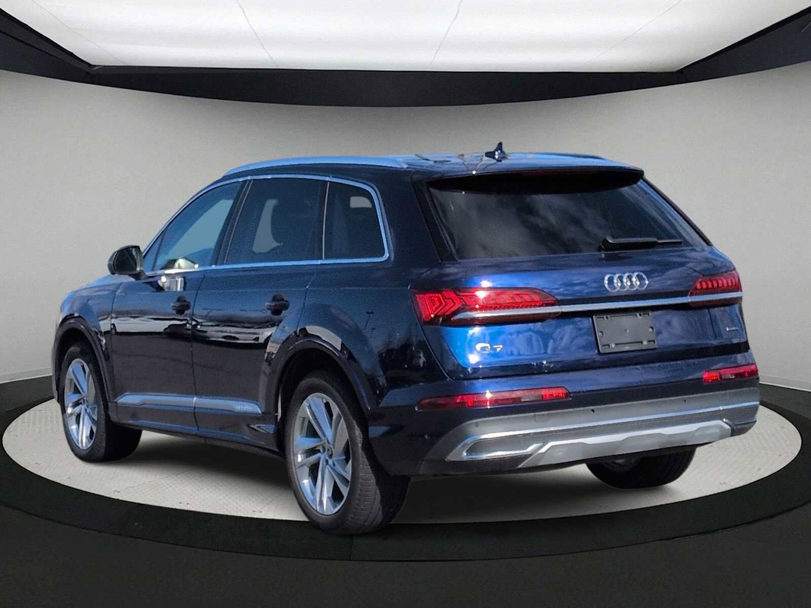 Used 2022 Audi Q7 Premium Plus image 6