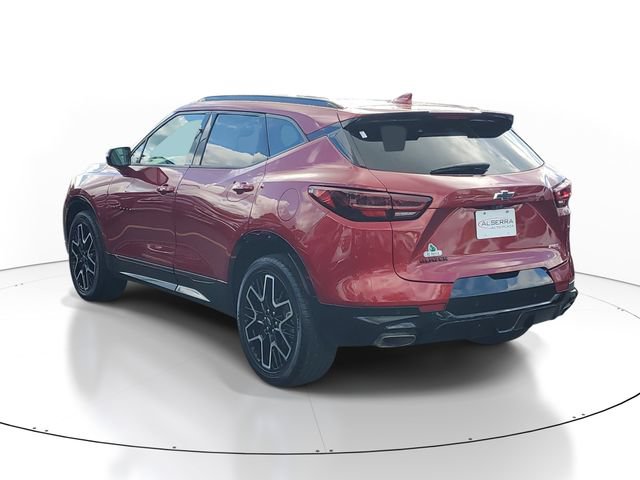 Certified 2024 Chevrolet Blazer RS w/ Driver Confidence II Package FWD image 3