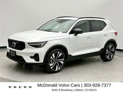 New 2025 Volvo XC40 B5 Plus w/ Protection Package Premier AWD/4WD image 1