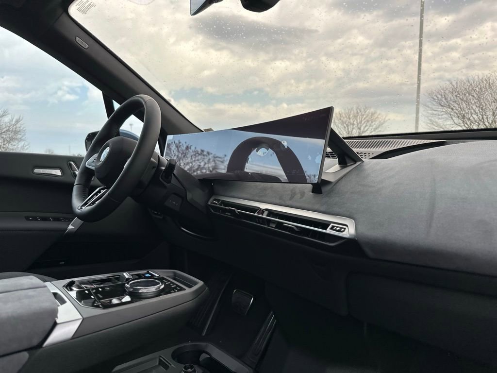 New 2026 BMW iX xDrive45 w/ M Sport Package AWD/4WD image 25