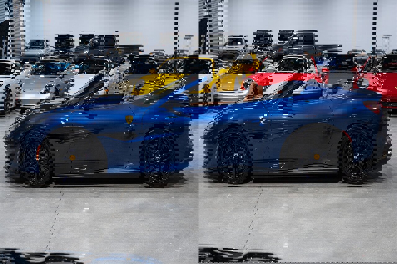 Used 2020 Ferrari Portofino image 3