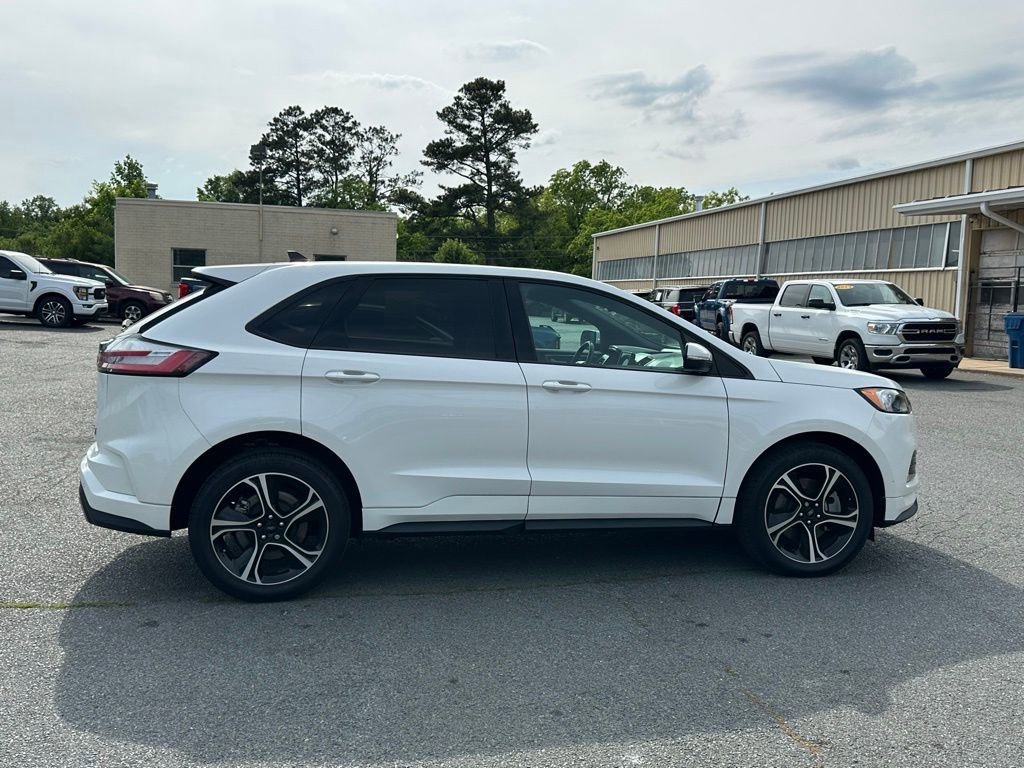 Used 2023 Ford Edge ST w/ Cargo Accessory Package AWD/4WD image 10