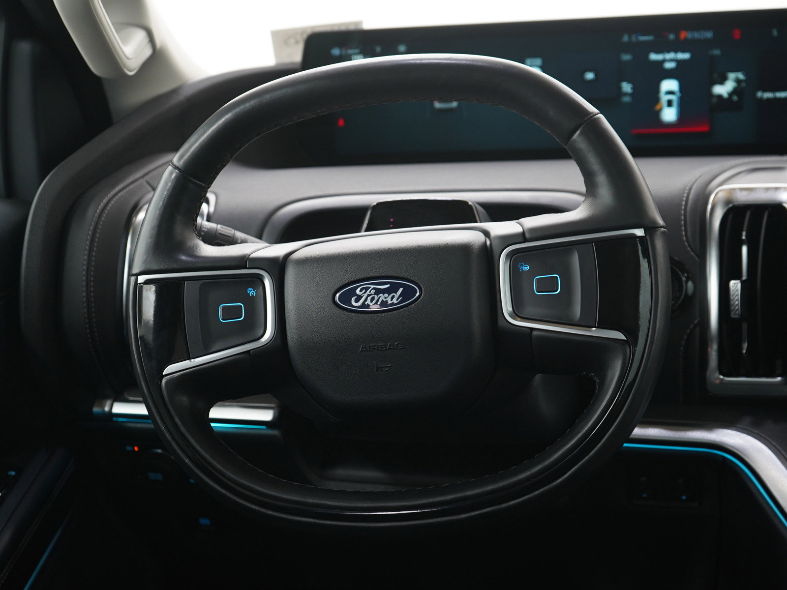 Used 2025 Ford Expedition Max Platinum AWD/4WD image 21
