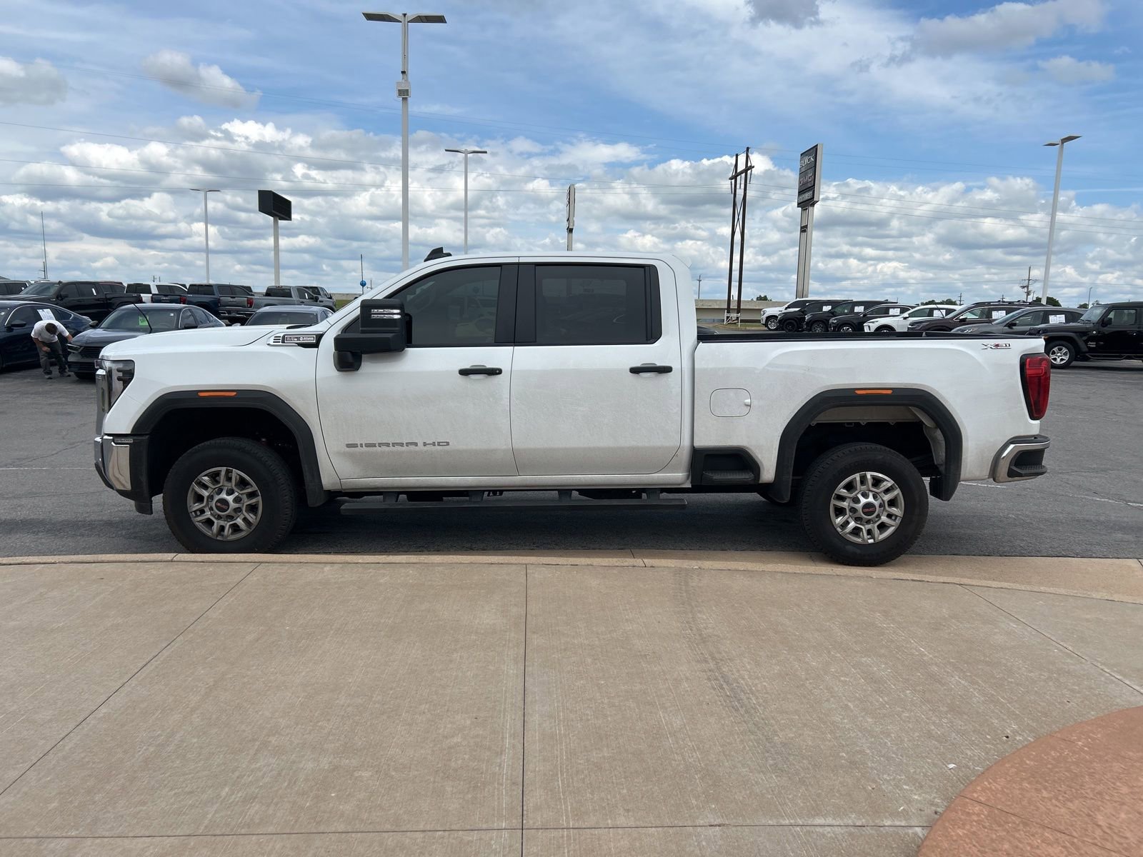 Used 2026 GMC Sierra 2500 Pro w/ 1SA Pro Safety Plus Package AWD/4WD image 8