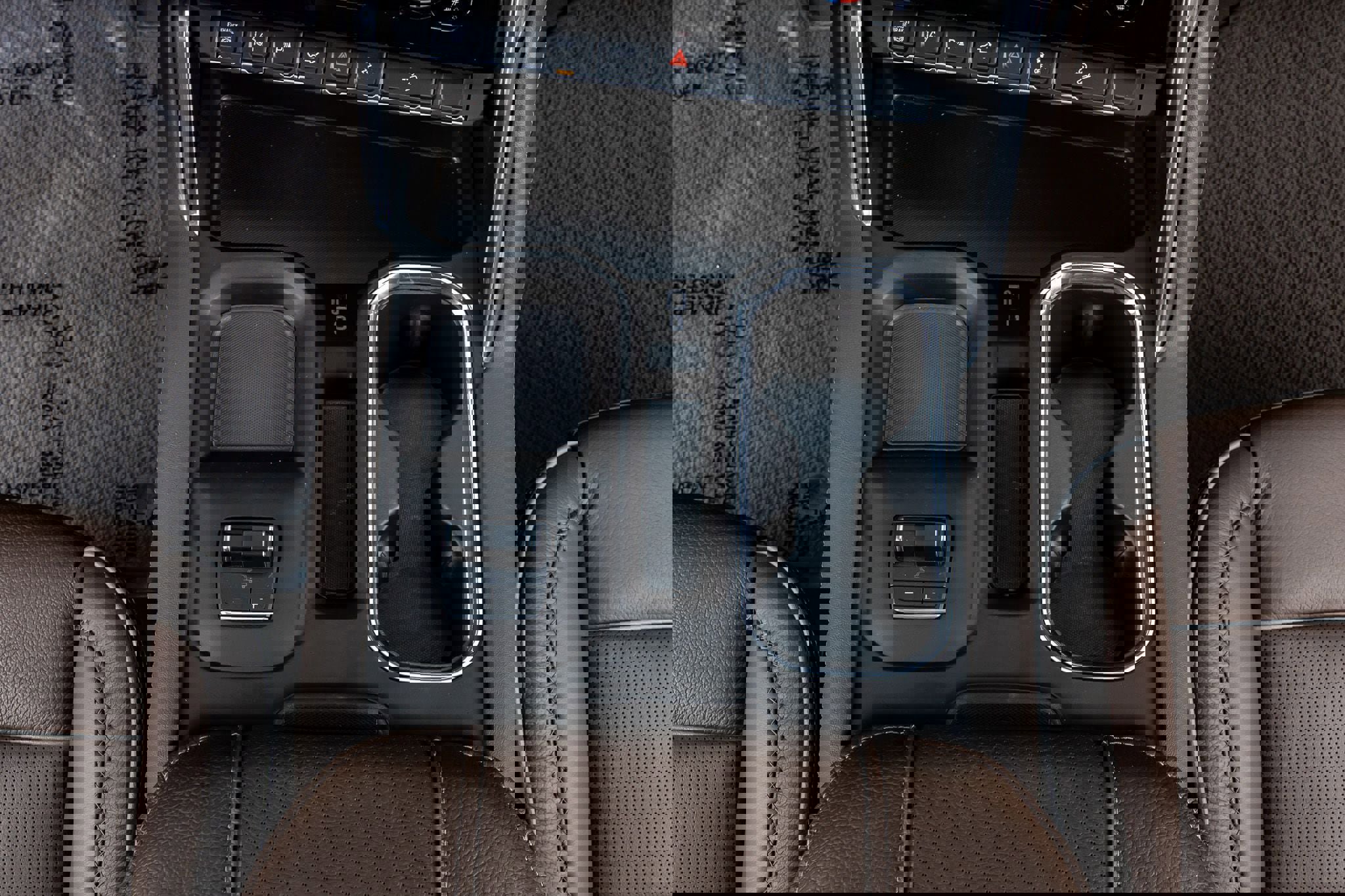 Used 2025 GMC Sierra 2500 Denali w/ Denali Reserve Package image 28