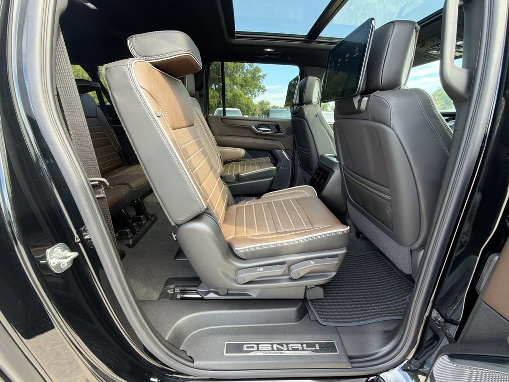New 2026 GMC Yukon XL Denali Ultimate AWD/4WD image 33