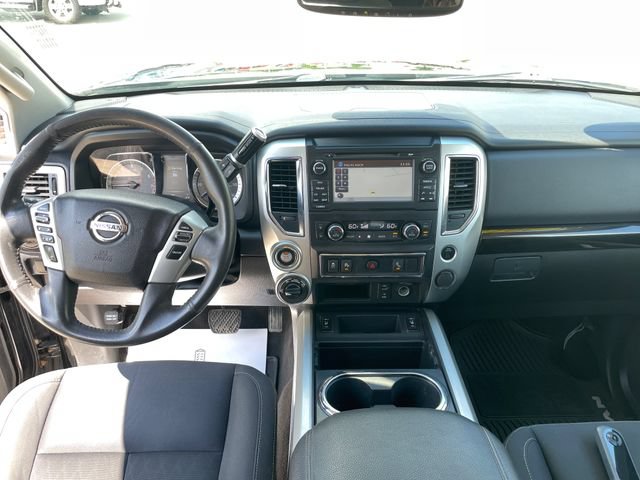 Used 2018 Nissan Titan SV w/ SV Convenience Package AWD/4WD image 22