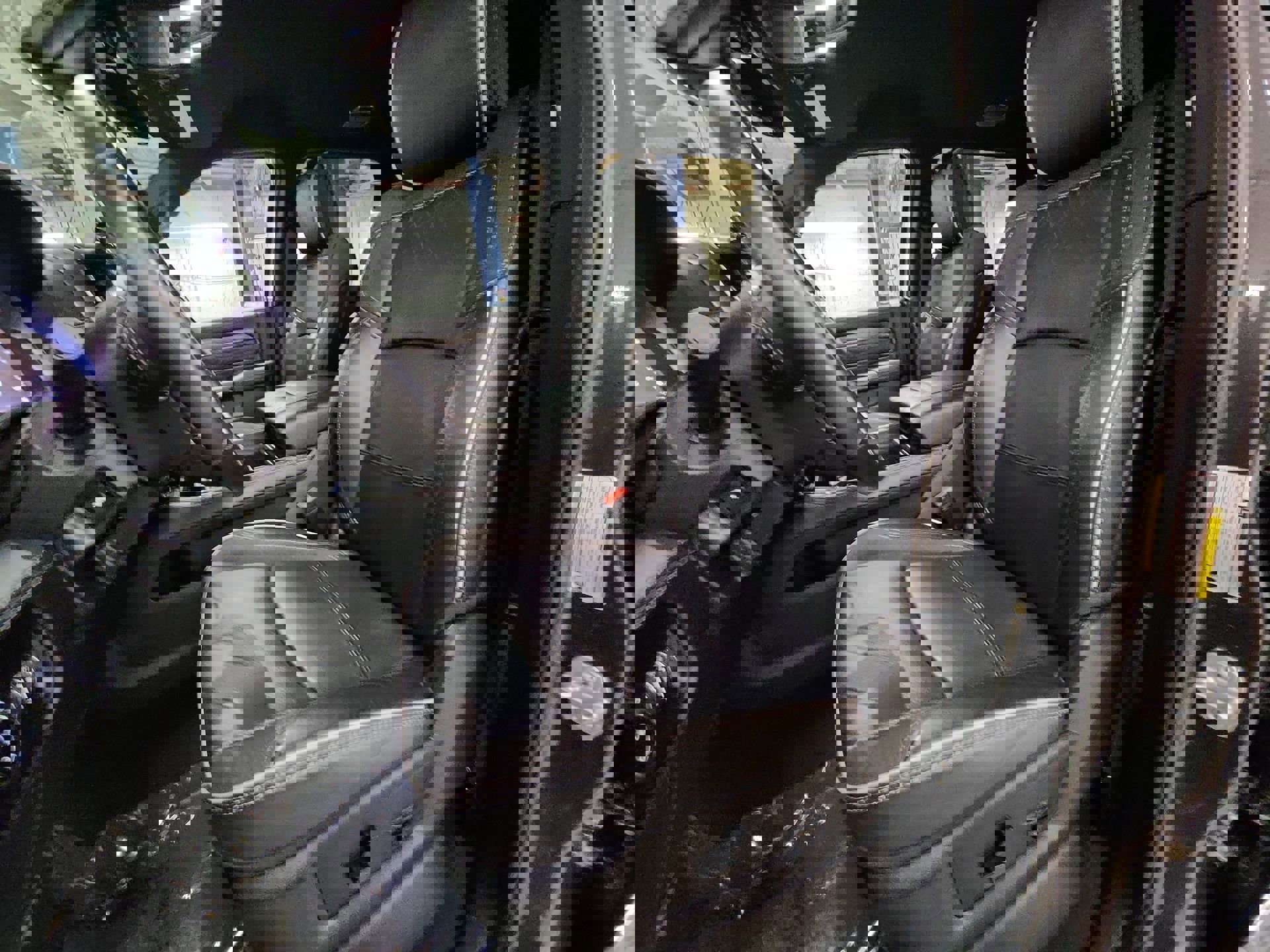 Used 2025 RAM 3500 Limited image 13