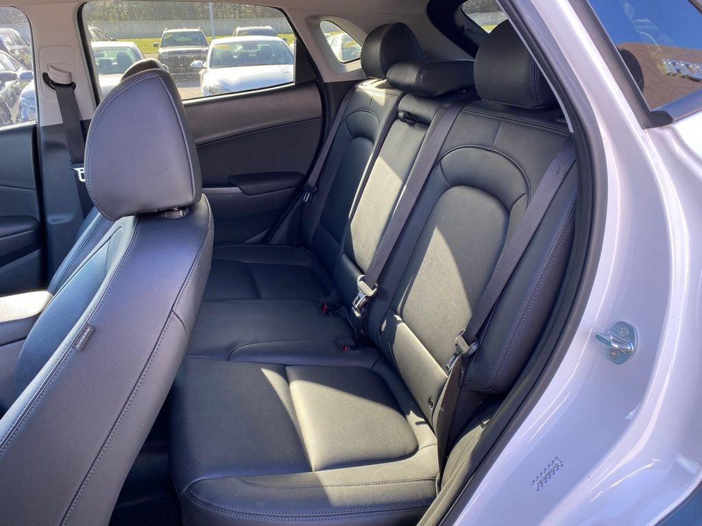 Used 2022 Hyundai Kona Limited image 28