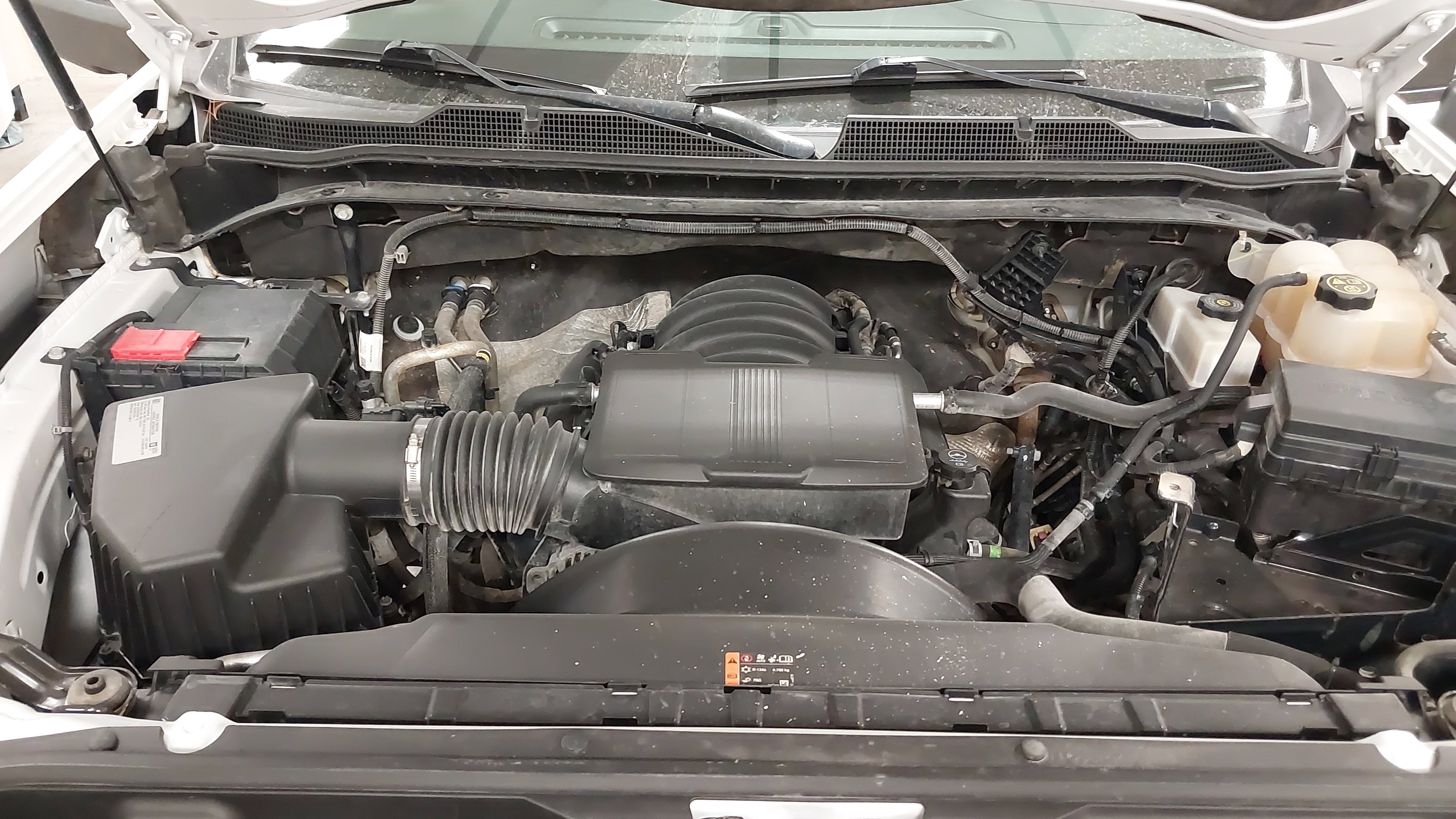 Used 2021 Chevrolet Silverado 2500 LT w/ Snow Plow Prep/Camper Package image 30