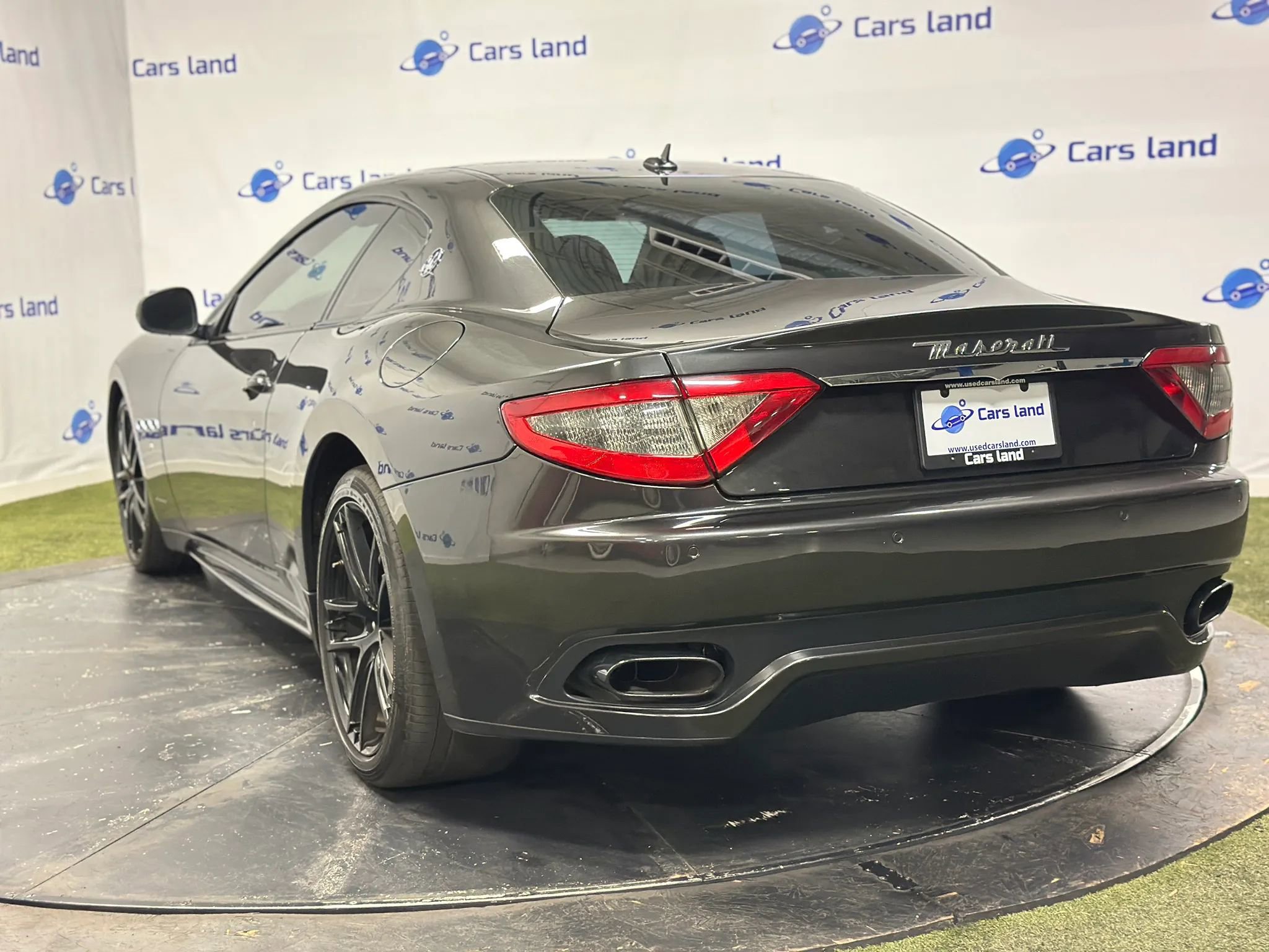 Used 2017 Maserati GranTurismo Sport RWD image 5