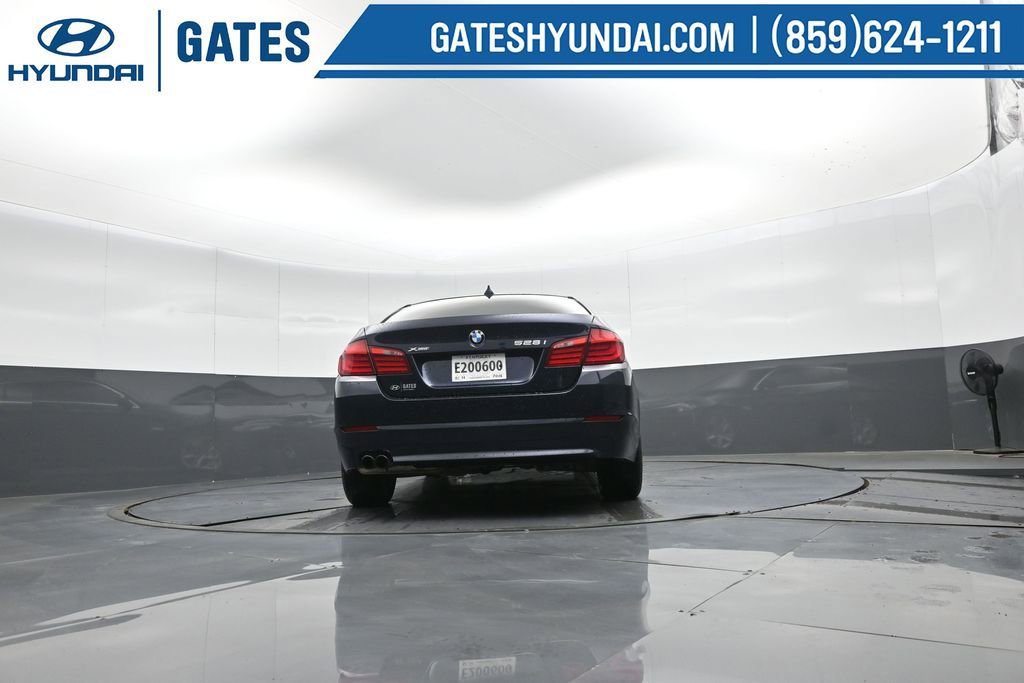 Used 2013 BMW 528i xDrive Sedan image 38