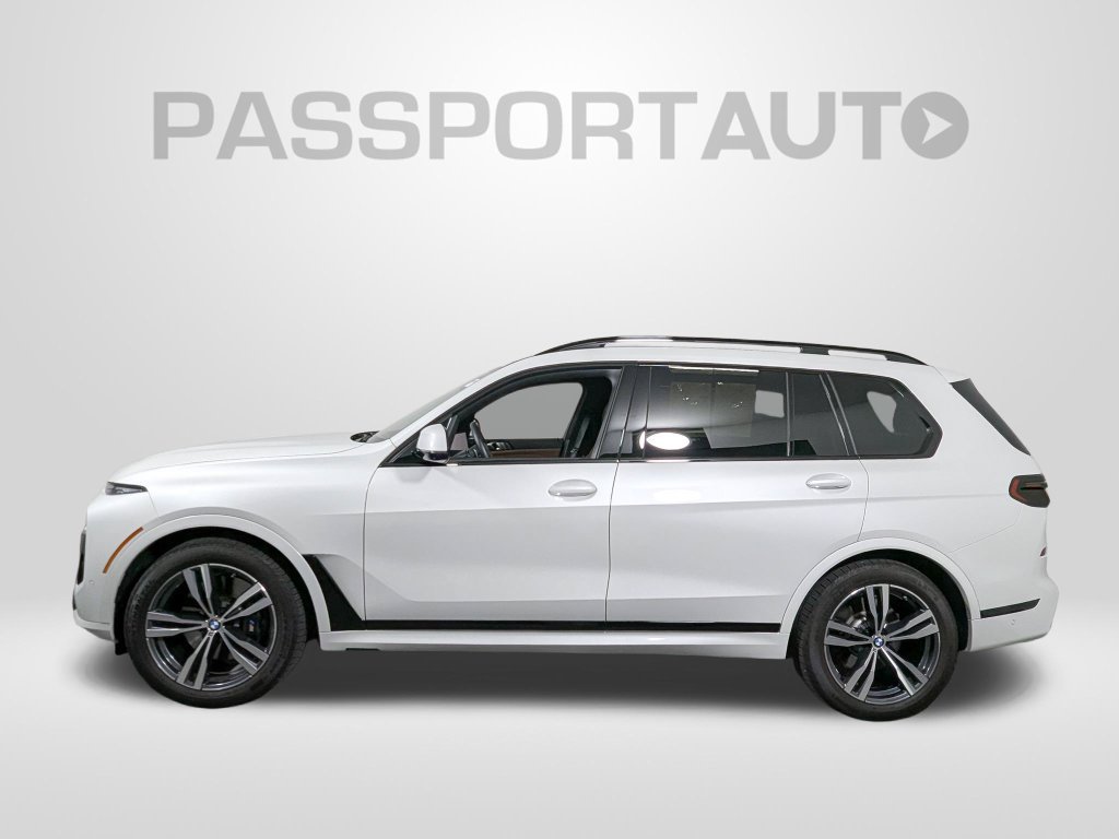 Used 2026 BMW X7 xDrive40i AWD/4WD image 2