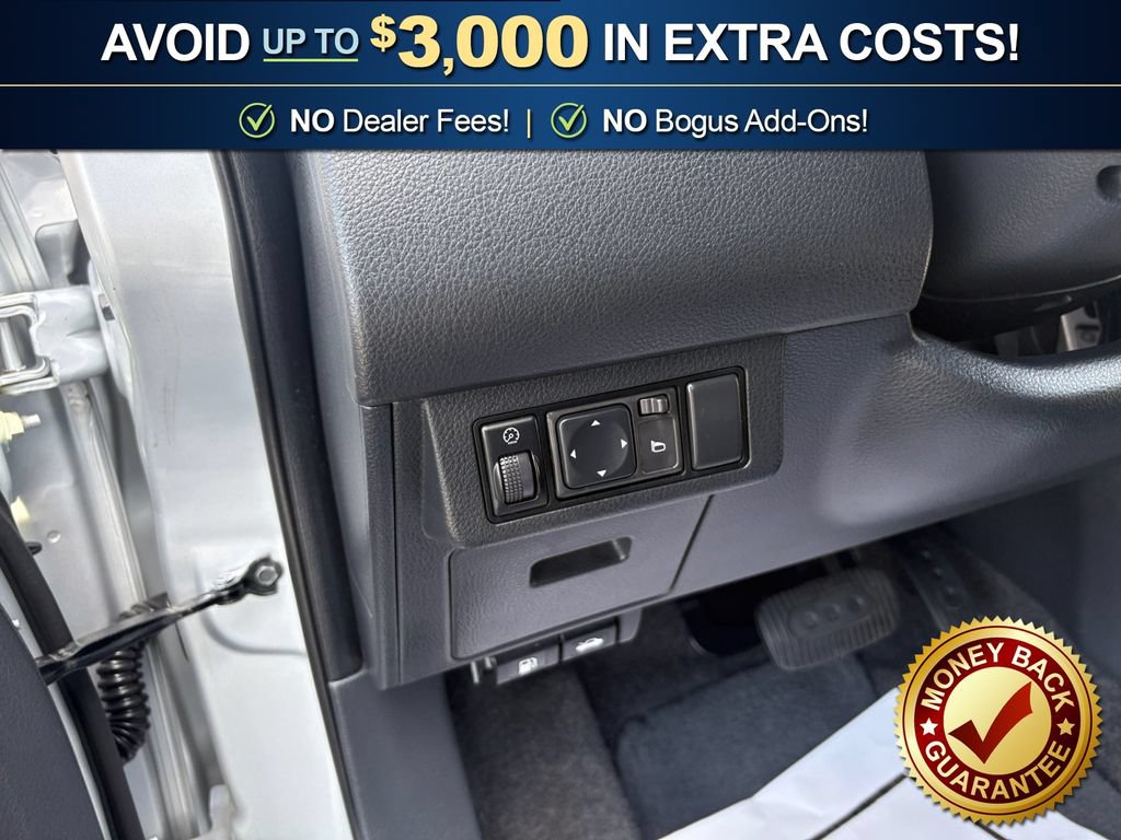 Used 2011 Nissan Versa 1.8 S w/ PWR Plus Pkg FWD image 28