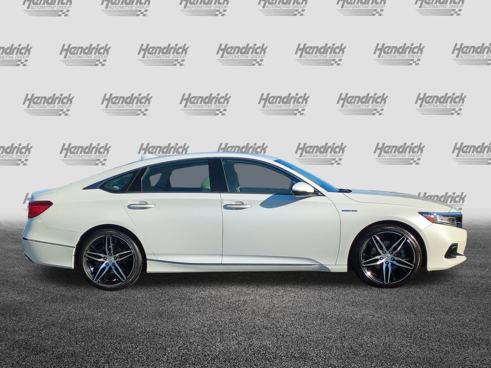Used 2022 Honda Accord Touring image 11