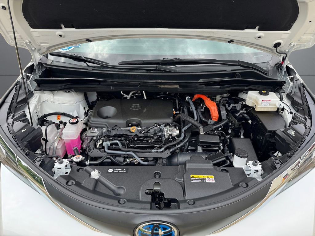 Used 2025 Toyota Sienna LE AWD/4WD image 22