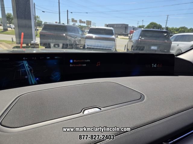 New 2026 Lincoln Navigator L Reserve AWD/4WD image 22