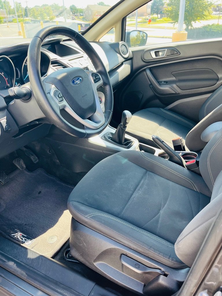 Used 2016 Ford Fiesta SE image 7