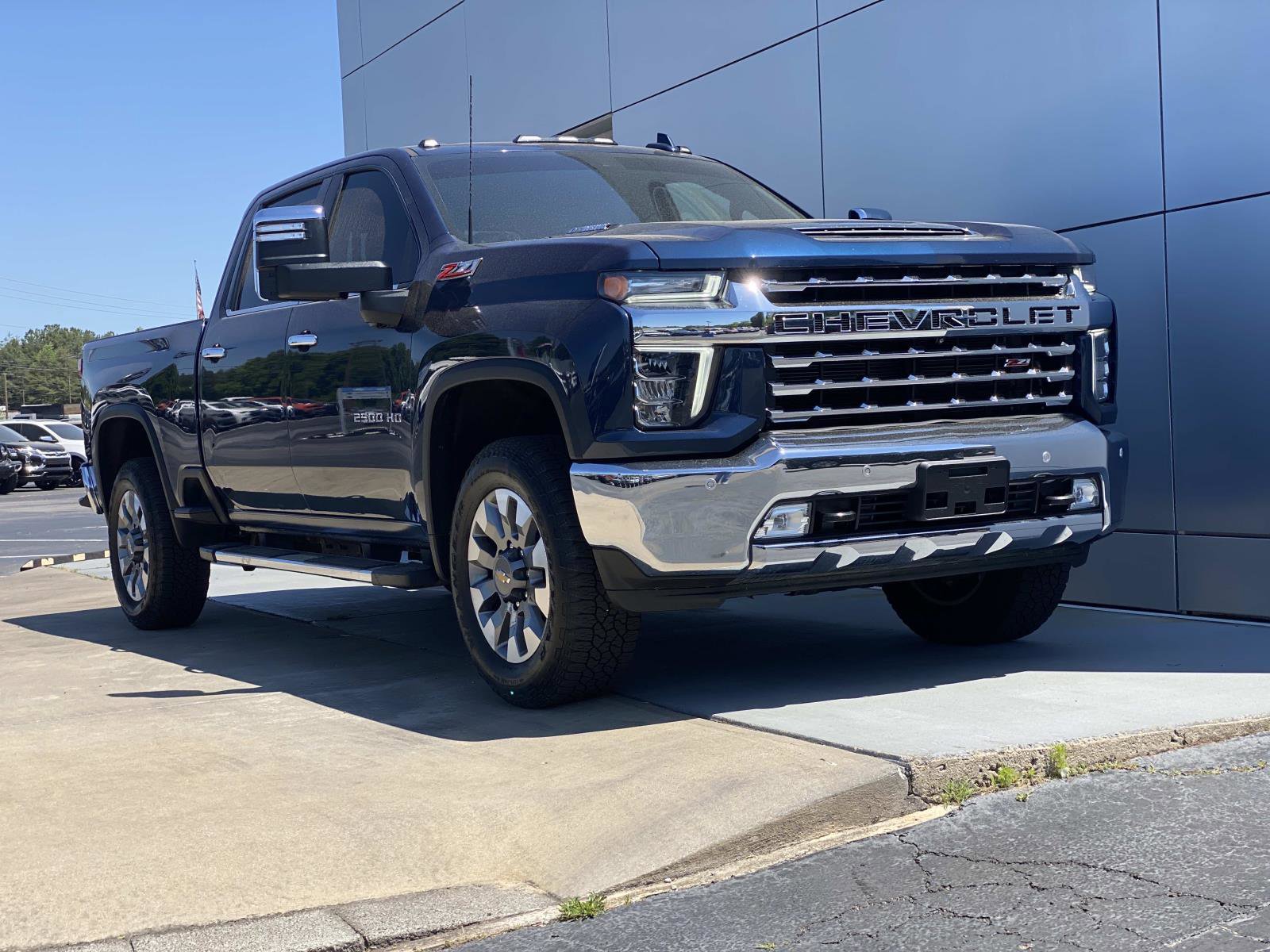 Used 2022 Chevrolet Silverado 2500 LTZ w/ LTZ Premium Package AWD/4WD image 1