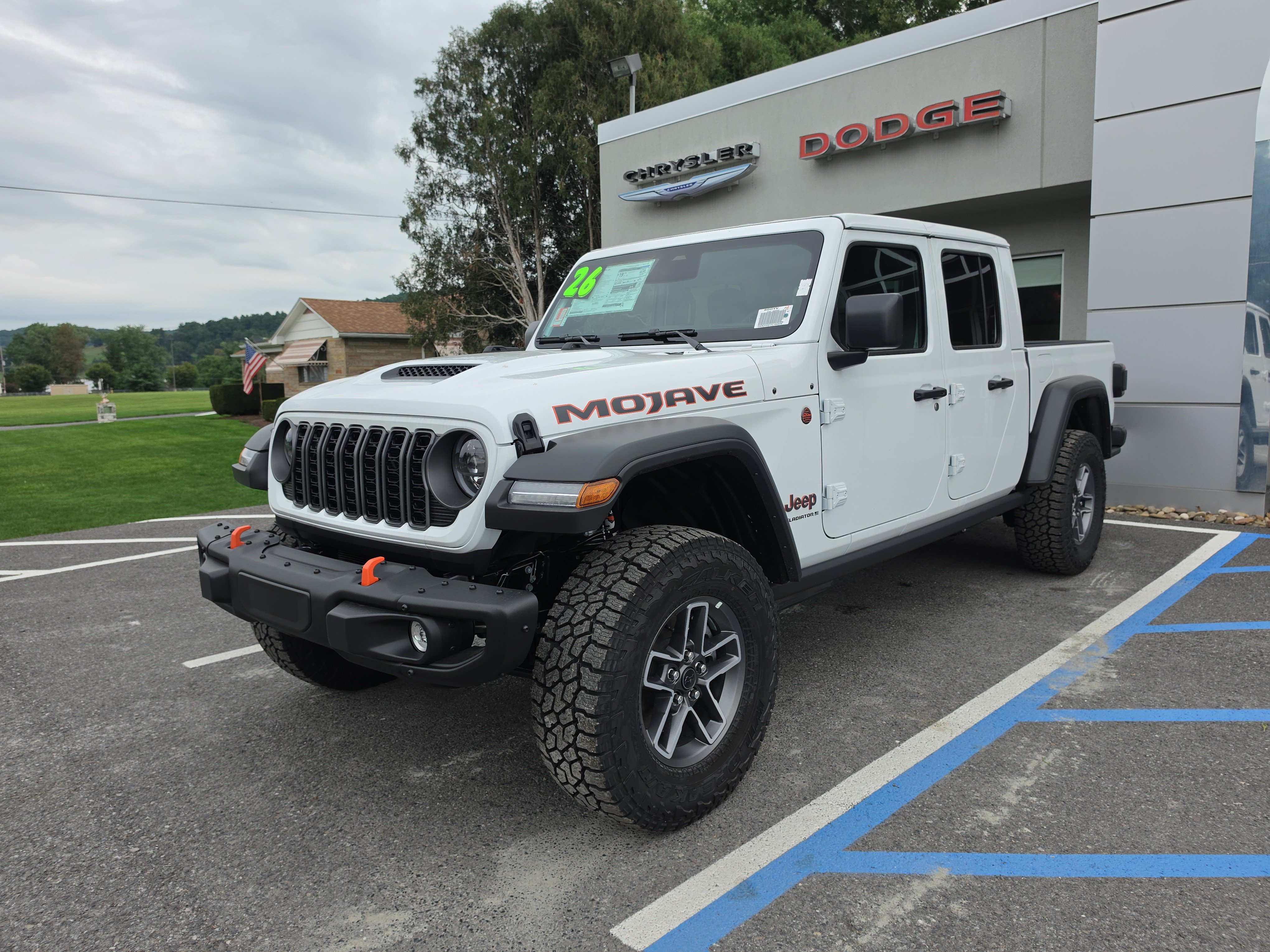 New 2026 Jeep Gladiator Mojave w/ Steel Bumper Group AWD/4WD image 8