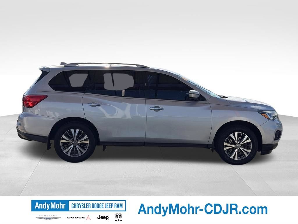 Used 2020 Nissan Pathfinder S FWD image 8