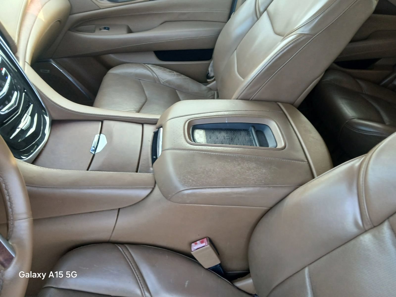 Used 2016 Cadillac Escalade Platinum RWD image 7