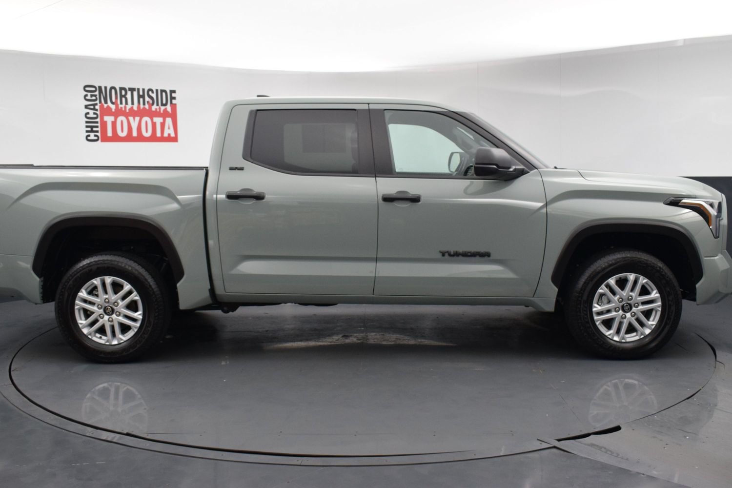 Used 2026 Toyota Tundra SR5 AWD/4WD image 5