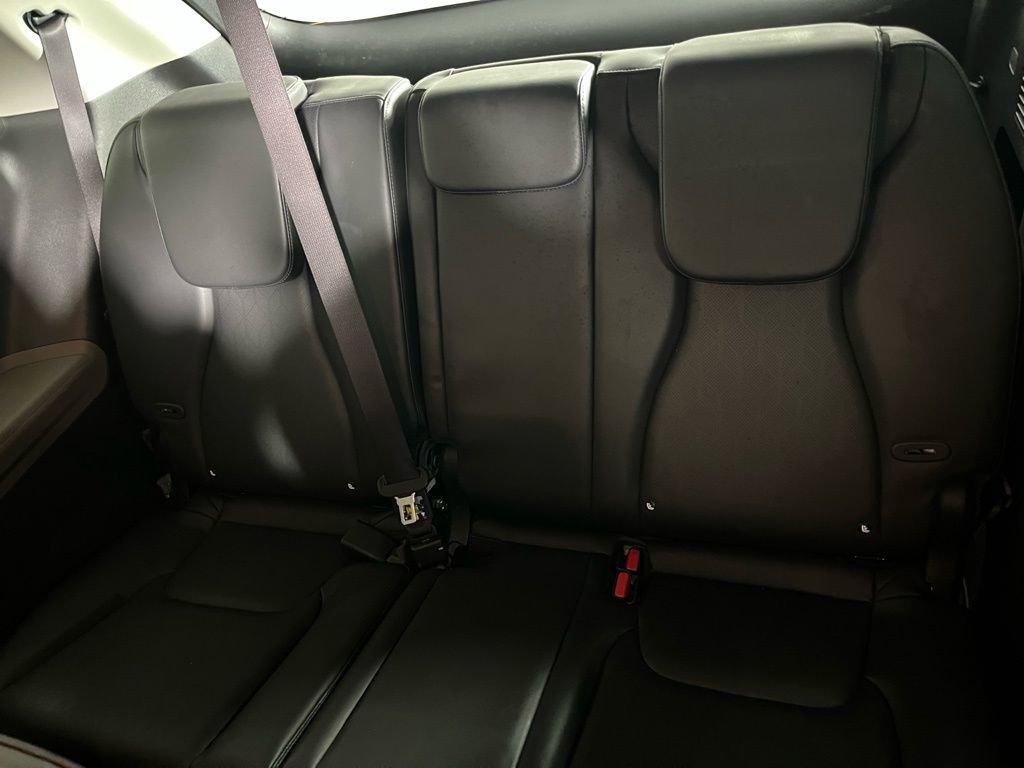 Used 2025 Kia Carnival image 28