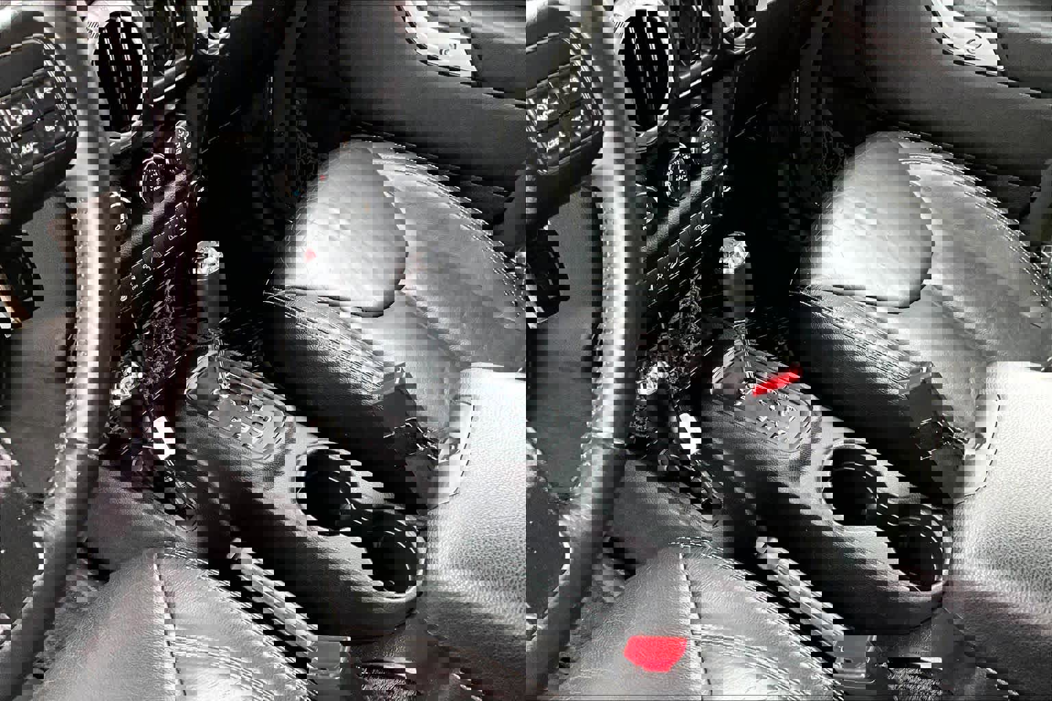 Used 2015 Jeep Wrangler Unlimited Sahara w/ Dual Top Group image 17