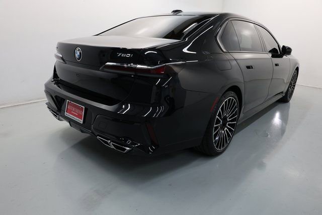 Used 2024 BMW 760i xDrive w/ Executive Package image 72