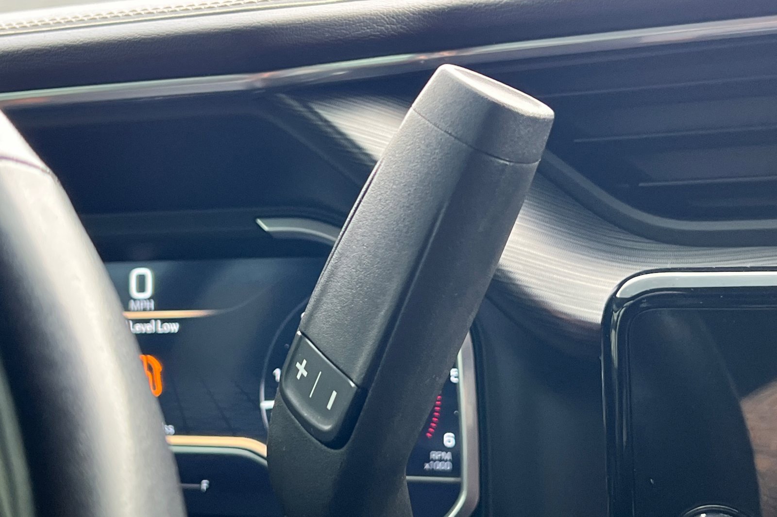 Used 2024 GMC Sierra 3500 Denali Ultimate image 18