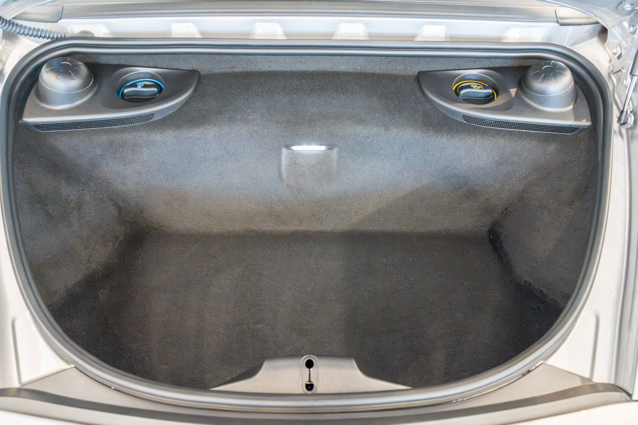 Used 2021 Porsche 718 Boxster RWD image 50