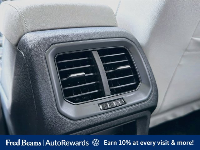 New 2026 Volkswagen Taos SE AWD/4WD image 18