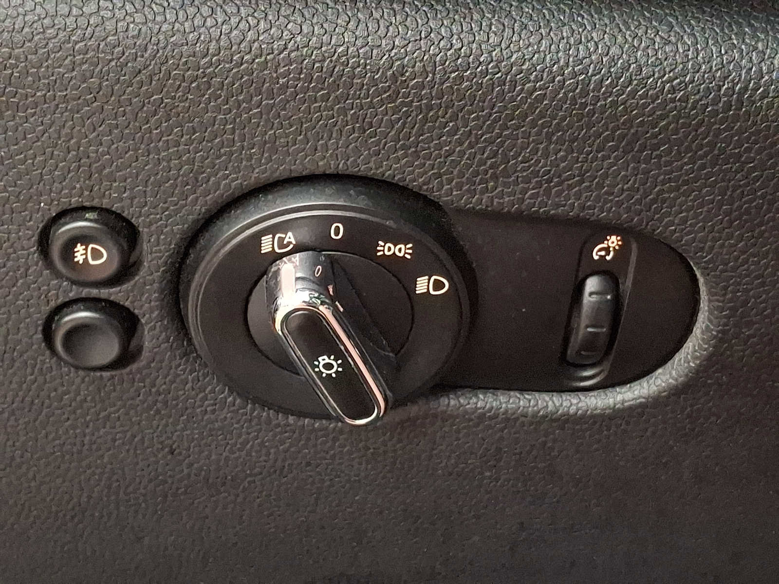 Used 2016 MINI Cooper S image 23