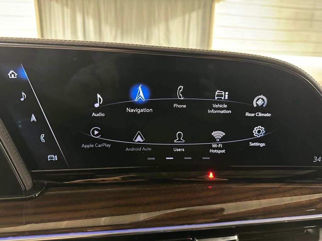 Certified 2023 Cadillac Escalade Sport Platinum w/ LPO, ONYX Package image 19