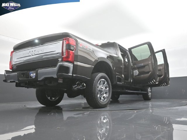 Used 2025 Ford F250 King Ranch w/ Chrome Package AWD/4WD image 29