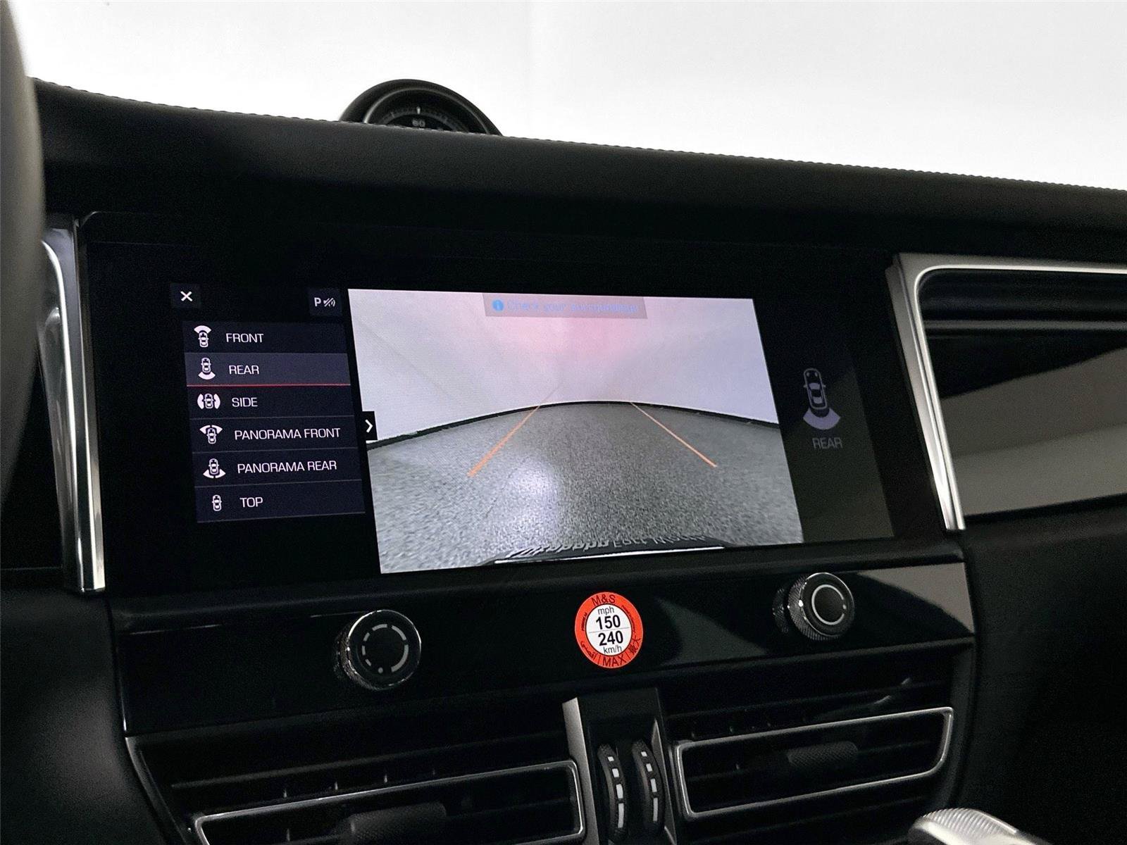 Certified 2025 Porsche Macan GTS AWD/4WD image 23