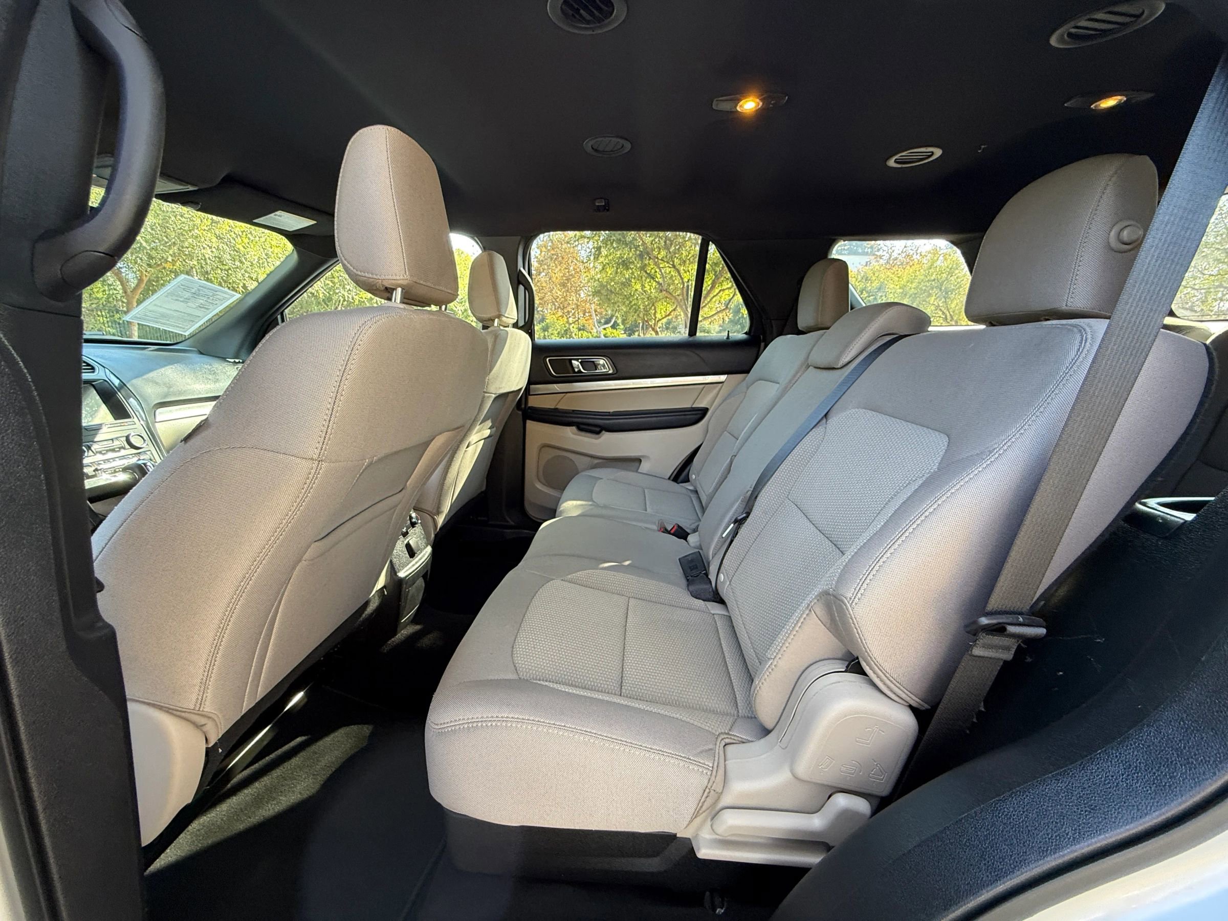 Used 2019 Ford Explorer XLT w/ Equipment Group 201A image 15