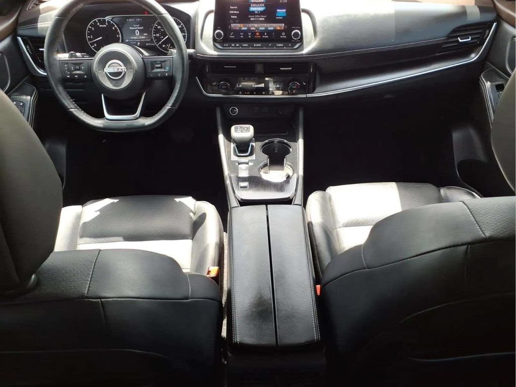 Used 2022 Nissan Rogue SV w/ SV Premium Package FWD image 10