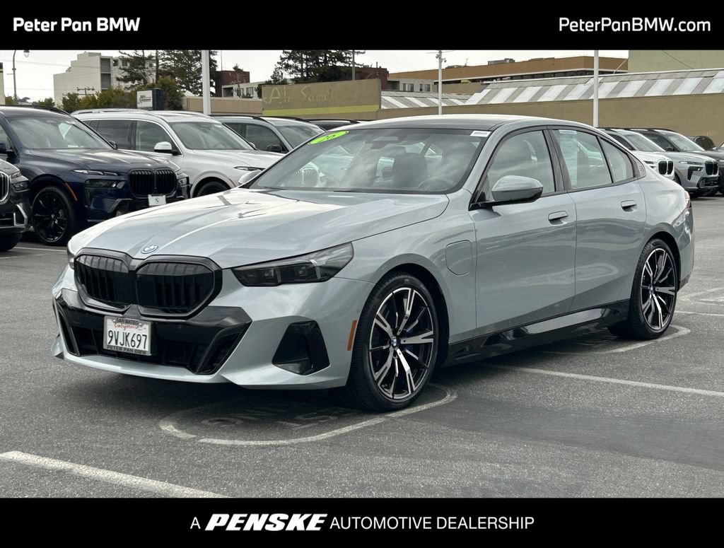 Used 2026 BMW 550e xDrive AWD/4WD video 1